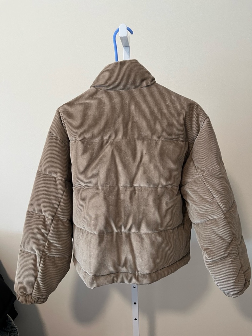 Everlane Corduroy Puffer Jacket - Picture 2 of 2